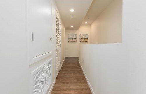 Snazzy 3BR Apt Hollywood with Pool & Spa - Foto 29