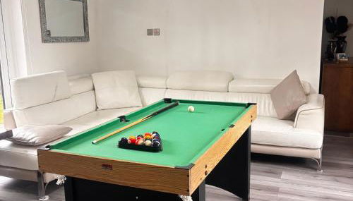 2BR Comfortable Spacious Furnished Property with Parking - Foto 4