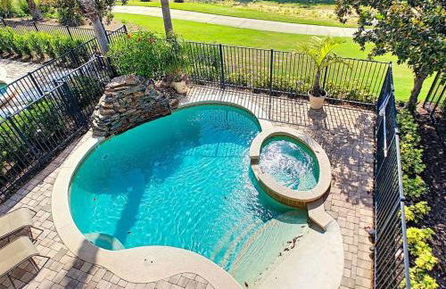 Two King En-Suites …Inside the Prestigious Reunion Resort - Foto 37