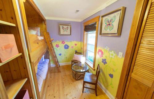 The charming Glenn Cottage! Walk to Lake Michigan! - Foto 22