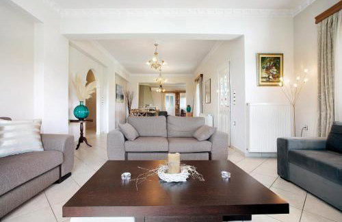 Christine's House - Photo 6