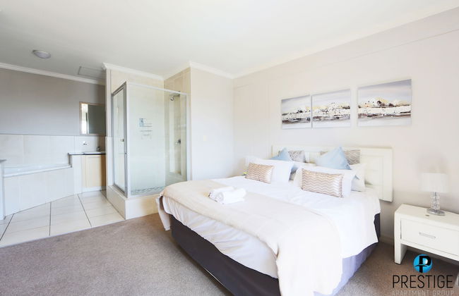 Prestige Apartment Sandton at Westpoint - Photo 12