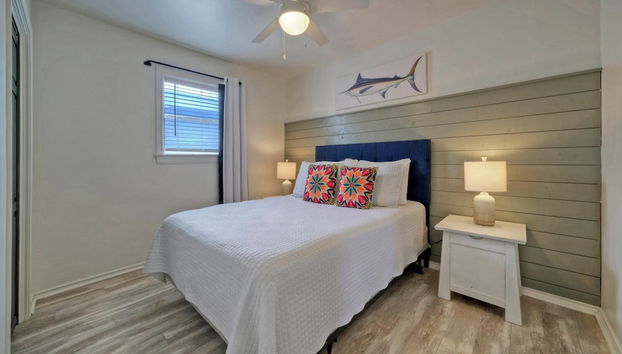 Kenna s Kabana by Avantstay 2 Blocks to Beach - Foto 5, Habitación