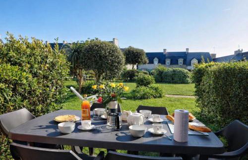 LocaLise - Maison E4 au Guilvinec - A 20m de la mer avec jardin et piscine - Tout à pied, plages, port, centre, commerces, marché - Wifi inclus - Linge de lit inclus - Animaux bienvenus - Foto 9