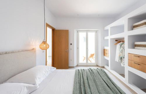 Exclusive Luxury Moca beachfront villa, Molos, Paros - Photo 8