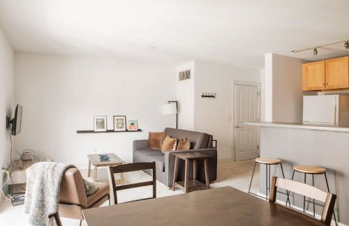 Spacious Third Ward Apt Near Summerfest with Balcony - Foto 1