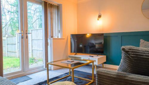 Runway Hse Luxe 5 Bed, with King sized Beds, next to Aiport & NEC, JLR 5 mins - Foto 4