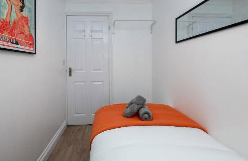 Modern 3BR Home - Designated Parking - Groups - Foto 41