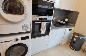 London Luxury 3 bedroom large apartment, aircon, free parking, station 4 mins walk - Foto 7