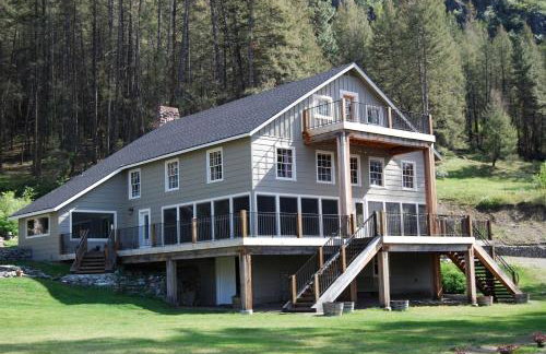 Luxury Vacation Rental on Palmer Lake in Okanogan County, Washington - Foto 1