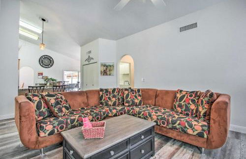 Saltwater Pool and Fire Pit Glendale Family Getaway - Foto 15