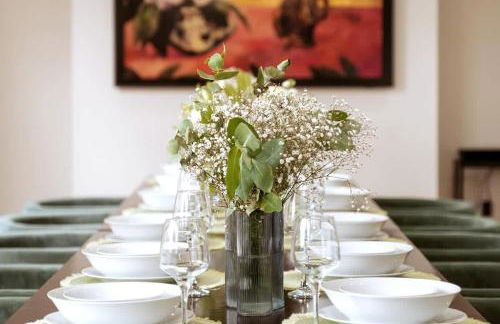 Our House Collective - Luxury Stay in Lincoln City Centre, Hot tub, Sleeps 16 - Foto 6