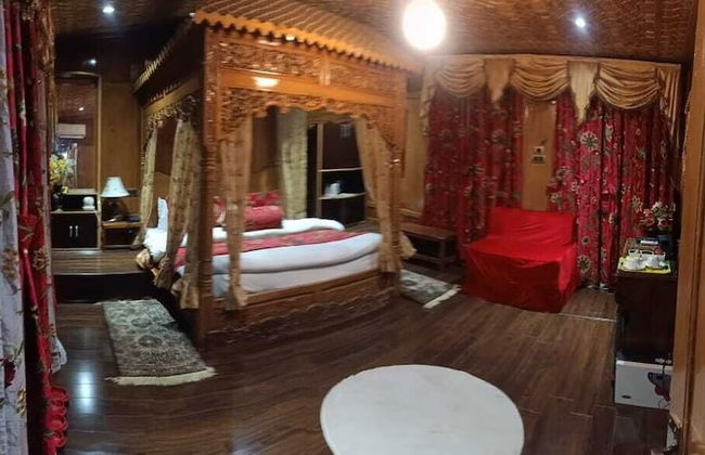 The Mughal Palace Eco Luxury Houseboat - Foto 5