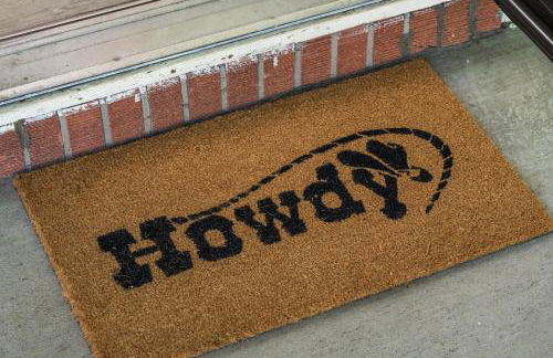 NEW Modern, Luxury Home with Hot Tub, Gym, Sauna, and 12 Minutes to Denver - Foto 27