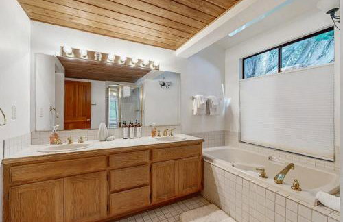 Hilma House - Photo 8