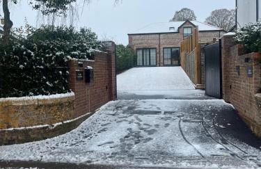 The Old Coach House - Hot Tub - Dorset - Photo 46