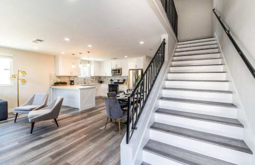 Modern 4BR Stay Premium Beds & Full Kitchen - Foto 10