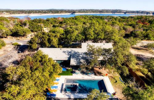 Heart of Lake Travis-Hot Tub&Pool-Black Light Room - Foto 60