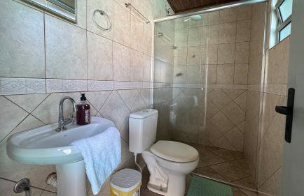 Casa Iguassu - Casa com churrasqueira e piscina em Foz do Iguaçu - Lazer para família e amigos - Foto 36