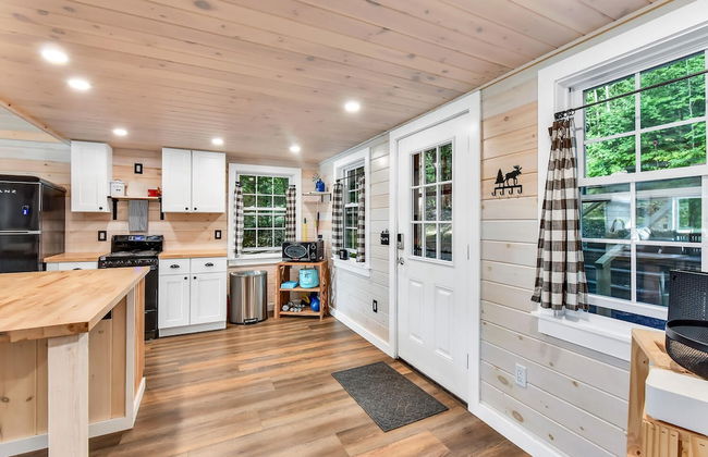 Gables End Cottage in Belgrade - Photo 4