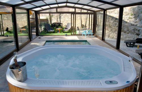 Casa Rural Villa Angeles con Piscina y Jacuzzi - Photo 2