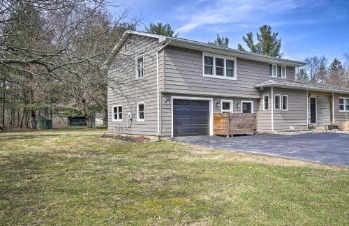 Stylish Pine Plains Home Near Parks and Hiking! - Foto 25