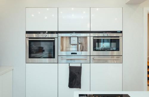 5 Bed Family Home- Free Parking - Foto 39