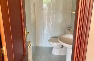 Chalet adosado con amplio jardín - Foto 7