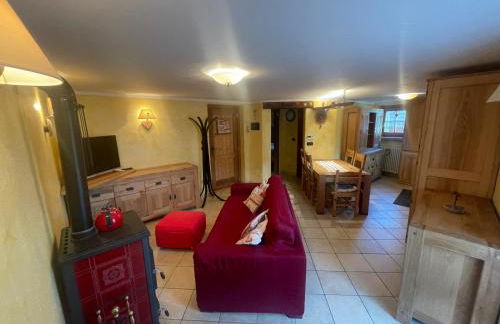 Bilocale pietra e legno immerso nella natura - Foto 10