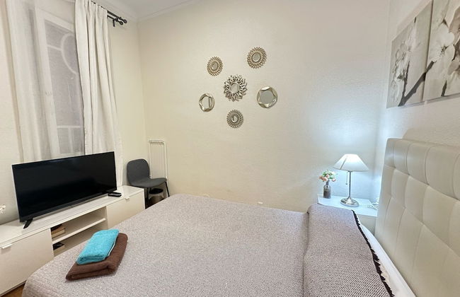 Rooms Aribau - Photo 9