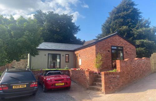 Delightful detached Cottage in Village Centre - Photo 5