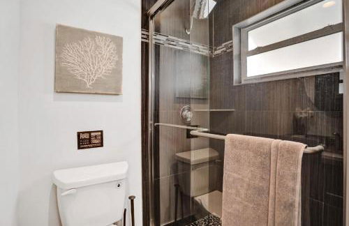 Spacious home wpool fire pit grill - Foto 27