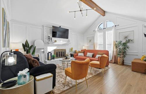 3-BD 2-BA Frisco Getaway - Backyard Patio BBQ - Foto 7