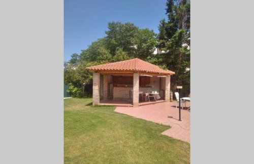 Mega pool and BBQ villa - Foto 5