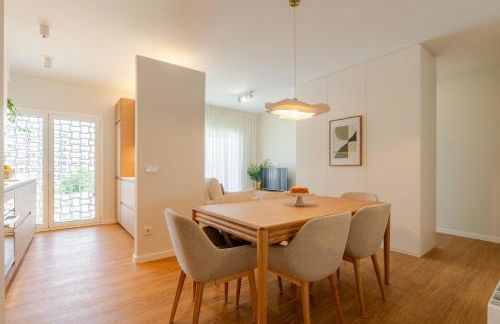 Stylish & Spacious Apartment by HostWise - Foto 1