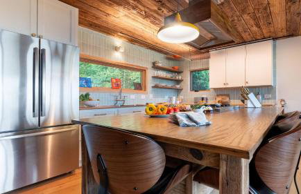 Modern Catskills Escape w Open Living Steam Shower Hot Tub w Mountain Views Minutes from Woodstock Trails Suncliff Vista - Foto 13