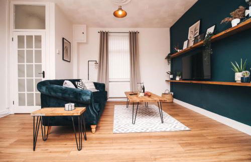 Commercial House, By Solace Stays - Foto 29