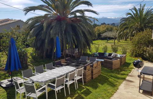 GIORGHA VILLA Piscine chauffée 15 pers avec piscine vue mer montagne 1km mer - Foto 2