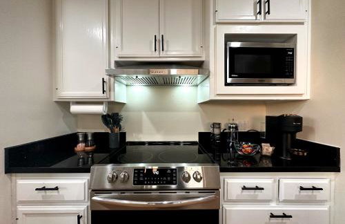 Hilltop Penthouse Cottage with Sweeping Views - Foto 12