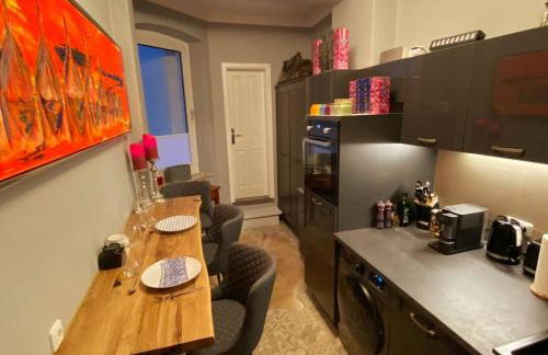 Altbaucharme Deluxe in zentraler Lage - Foto 13