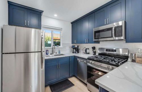 Brand New Apt w Parking Blocks from Downtown- B - Foto 24