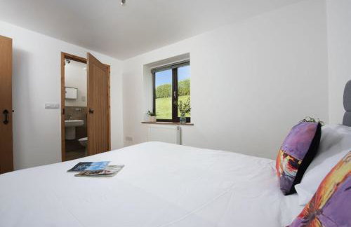 Hot Tub Bungalow - Close to Portreath - Free WiFi - Free Parking - Pet Friendly - Foto 16