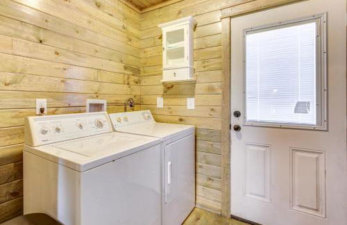 Cozy Mississippi Cabin with Covered Porch and Grill! - Foto 10