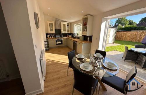 Beckleigh House, Kettering king or twin beds free parking x3 - Foto 21