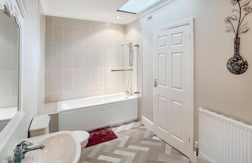 Swaleside Cottage - Photo 9