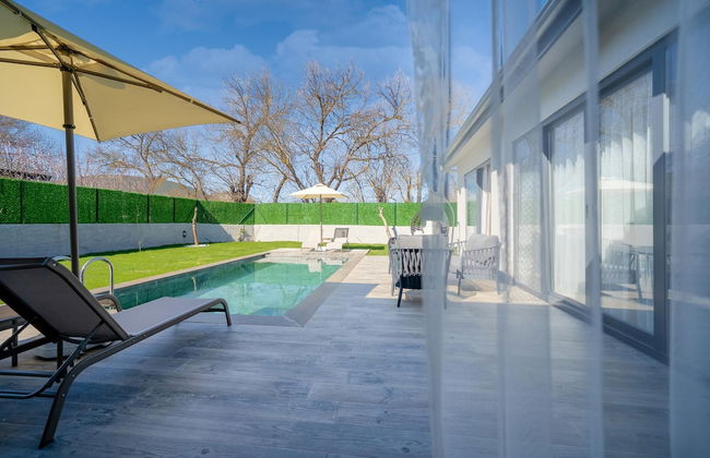 2 Bedroom Private Villa - Photo 25