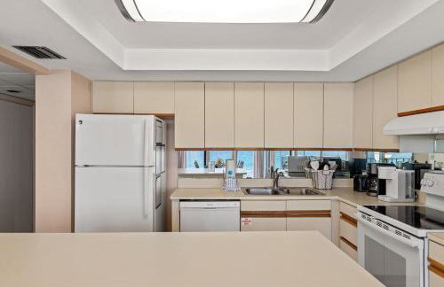 Oh Buoy! Catch the Breeze at This Beachfront Escape! Sleeps 8! - Foto 73