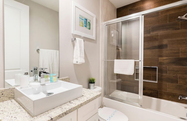 4 BR 4 BA Villa 5min Disney BBQ Hot Tub - Foto 7