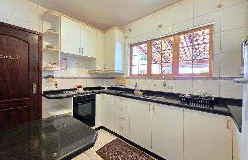 Casa com Piscina próximo Atrativos/ wifi/ garagem - Foto 18