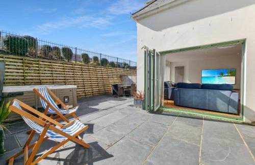 Point View - Award Winning Apartments with Private Hot Tub & Parking - Foto 37